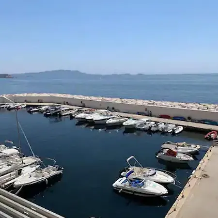 Apartament Les Pieds Dans L'eau Dans Front De Avec Piscines, Tennis, Privee Bandol