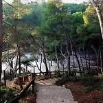 Les Pieds Dans L'eau Dans Front De Avec Piscines, Tennis, Privee *
